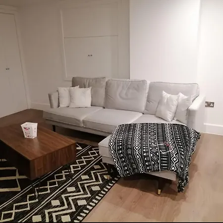 Batterseaflat Sleeps6 Refurbished Tv Apartment London Exterior photo