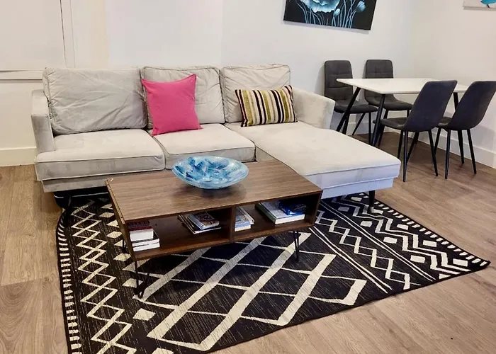 Batterseaflat Sleeps6 Refurbished Tv